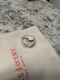 Mother's love James avery ring