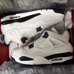 Jordan 4 Flight Club 