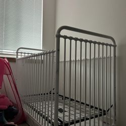 White Crib 
