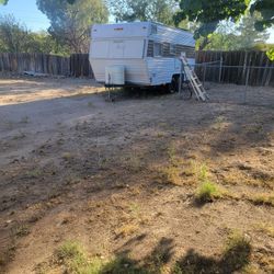 1976  Layton 19ft Travel Trailer. 