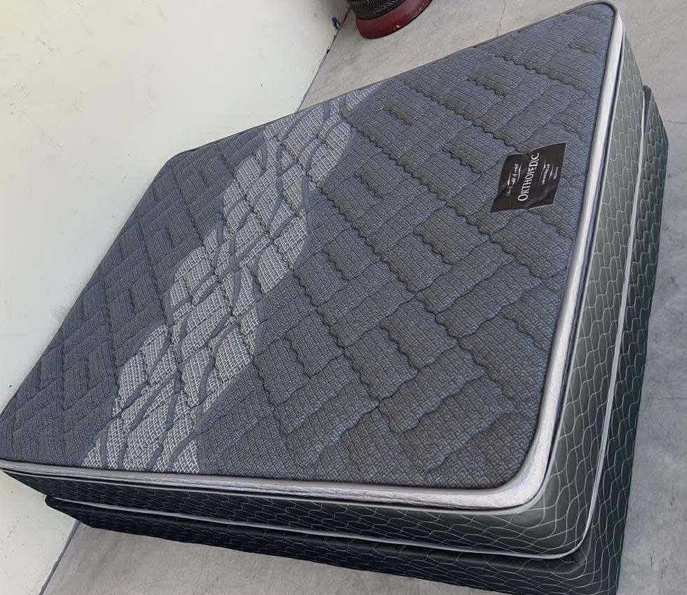 Black Queen Size Set 