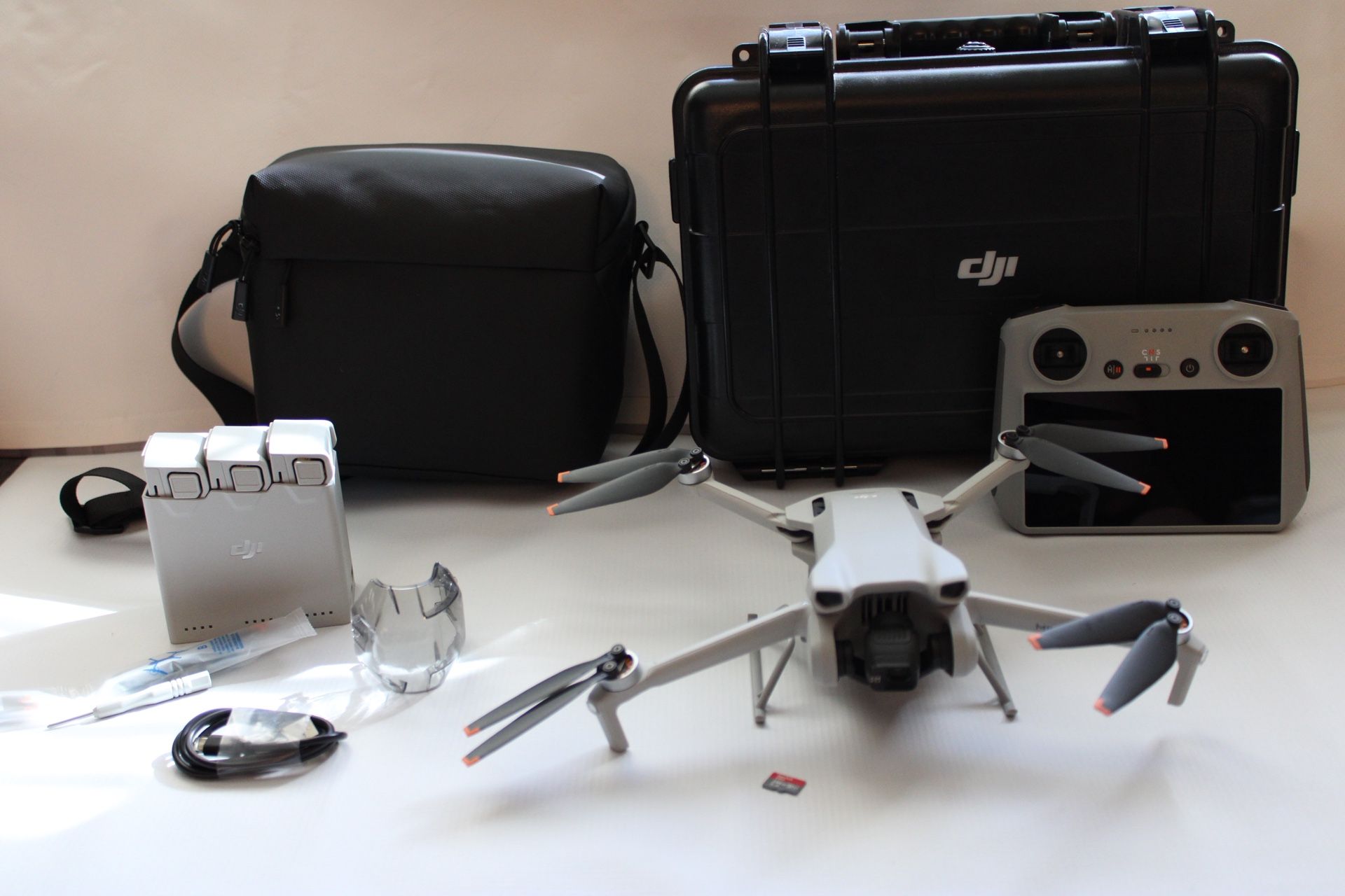 DJI Mini 3 Fly More Combo With ACCESSORIES