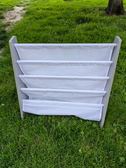 Kids book rack