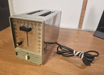 Vintage General Electric Toaster