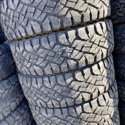 275 70 18 Tires Con 80% De Vida Las 4 De La Marca GOODYEAR 