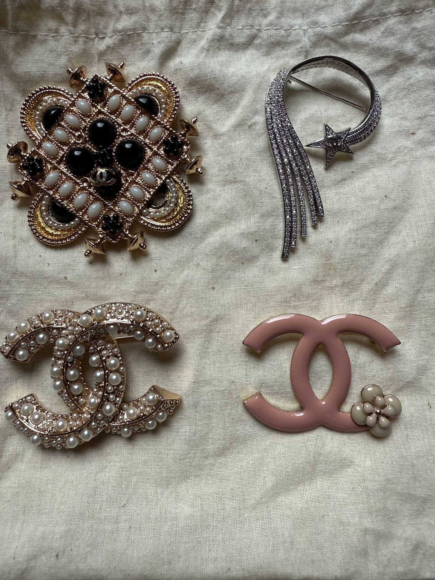 Brooches 