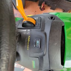 John Deere Lawnmower 