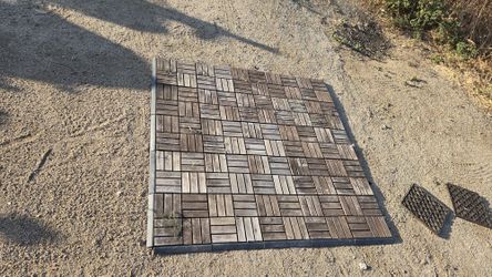 12 in. x 12 in. Wood Interlocking Flooring Deck Tile Checker Pattern Brown 25 Slats,25-Pieces