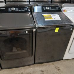 NEW !! SAMSUNG BLACK JUMBO TOP LOAD WASHER 5.2 CU FT AND GAS DRYER SET/WASHER 5
