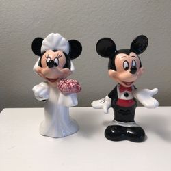 Mickey And Minnie Collectibles 