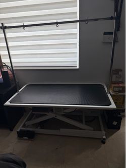 Grooming table / mesa de grooming