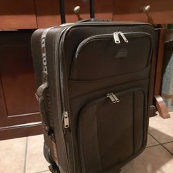 22x14x10 CarryOn Luggage 
