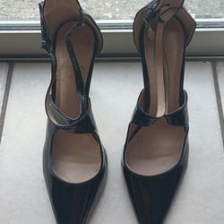 Black Cross/Strap Heels Size 8 1/2 