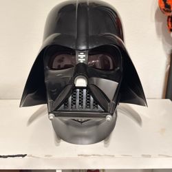 Hasbro Darth Vader Helmet With Sound Effects 