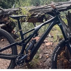 2023 Specialized Stumpjumper Evo Expert