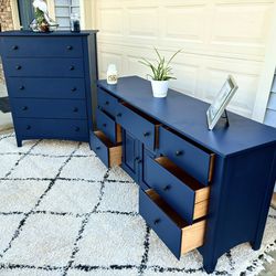 2 Piece Wood Dresser Set