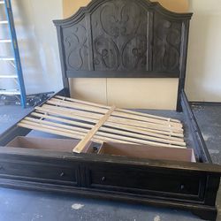 King Size Bed For Sale