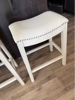Maven Lane Adrien Backless Counter Stools – Set of 3