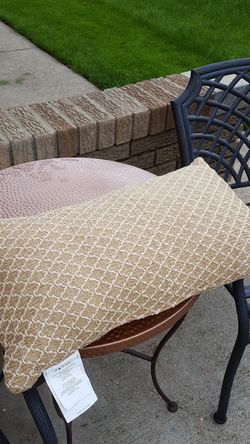 Outdoor Tommy Bahama pillow