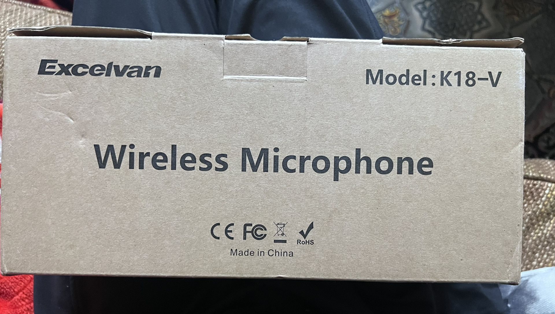 Excelvan k-18V Wireless Microphone And Adapter