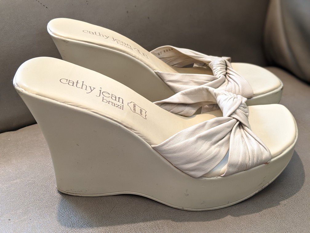 Cathy jean leather wedge shoes - size 9