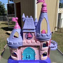 Little girls Disney princess castle With Accessories