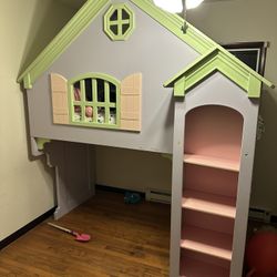Dollhouse Bunk Bed