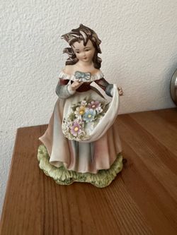 Vintage 6" Lefton Girl With Apron Full Of Flowers Figurine KW335B KW 335B
