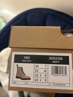 Women’s Doc Martens