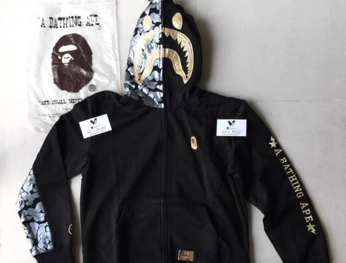 BAPE X TRAVIS SCOTT black gold shark