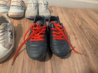 Girls shoes