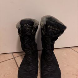 Columbia Waterproof Snow Boots SIZE 6 W