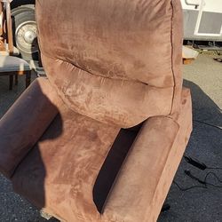 Pride Mobility Lift Assist Recliner Chair FREE DELIVERY 