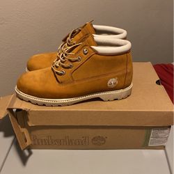 Women’s Fall Weather Shoes
