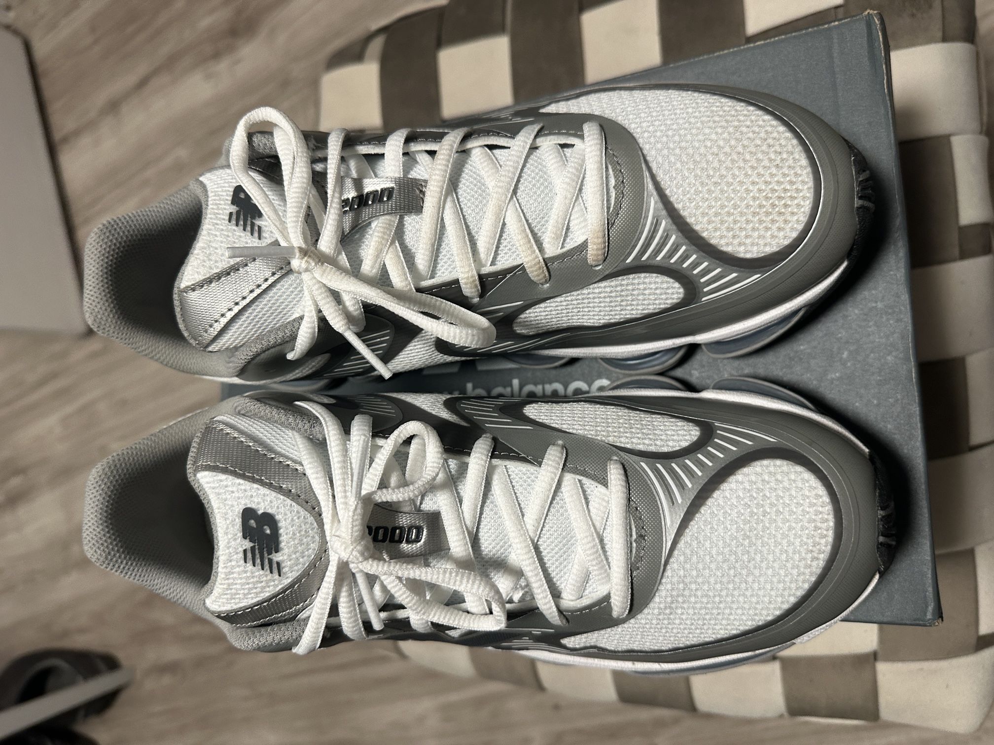 New Balance ABzorb 2000