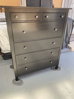 Dresser IKEA hemnes