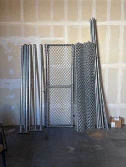 Construction Scaffolding & Chain Link Fence Materials – Used