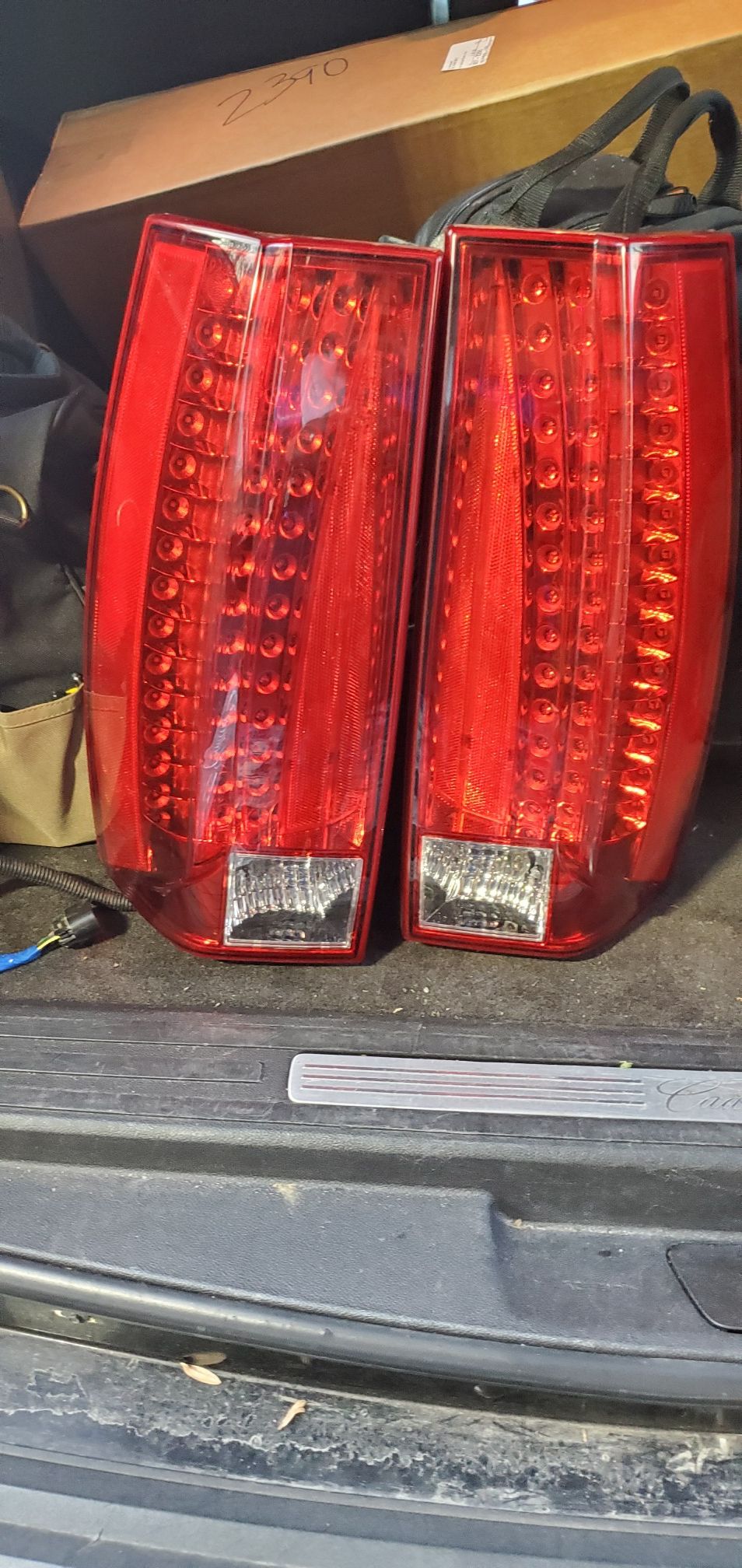 Factory LED Taillights Cadillac Escalade 07 to 2014 (Pair) $60obo