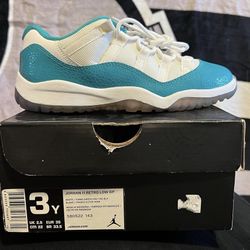 Jordan 11 Retro Low 3y