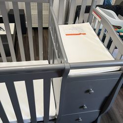 Delta Crib And Changing Table 