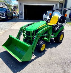 2019 John Deere 1025 Farm Tractor - Factory Upgraded 120 Quick Attach Loader