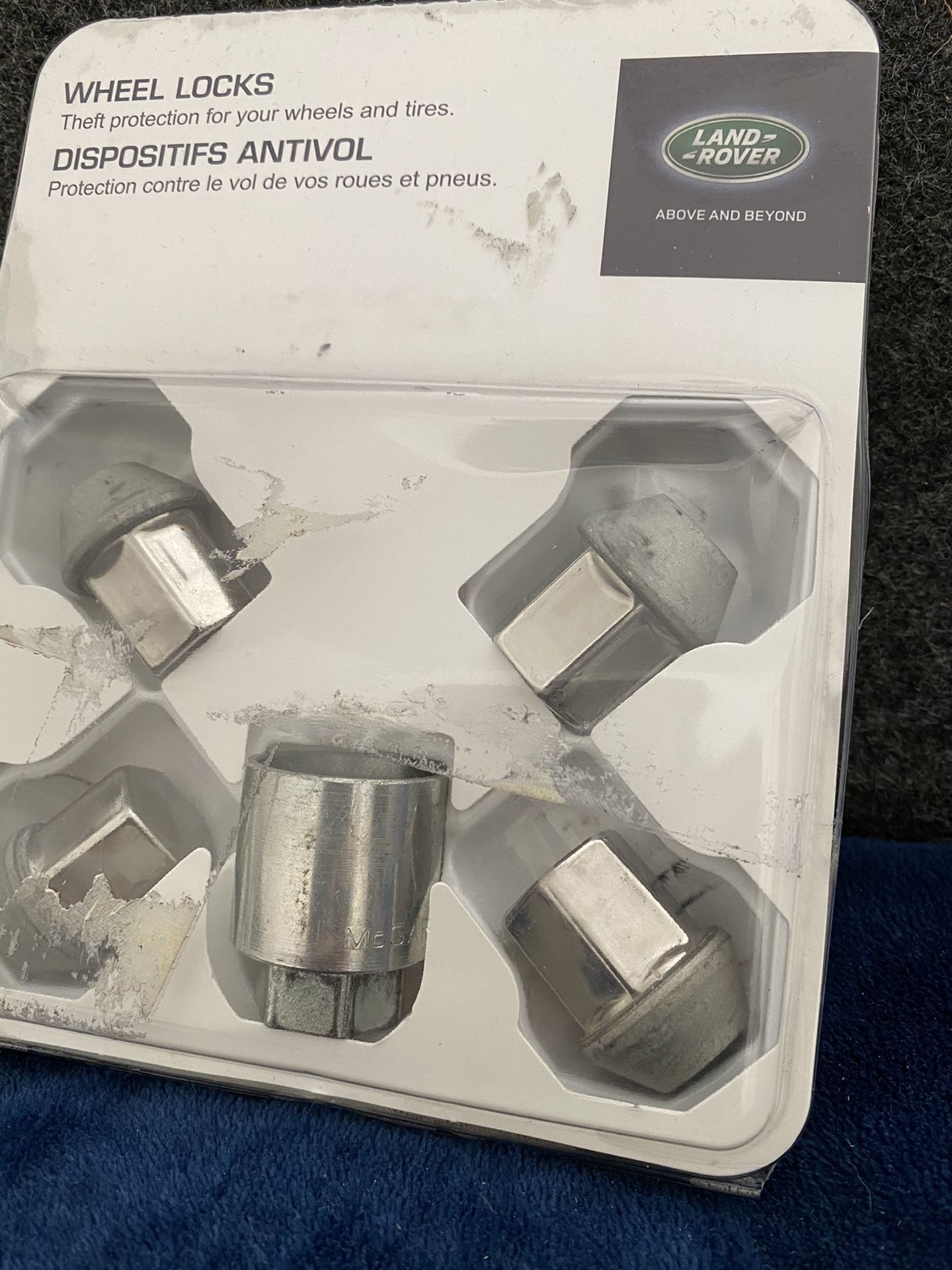 Land Rover Wheel Lock
