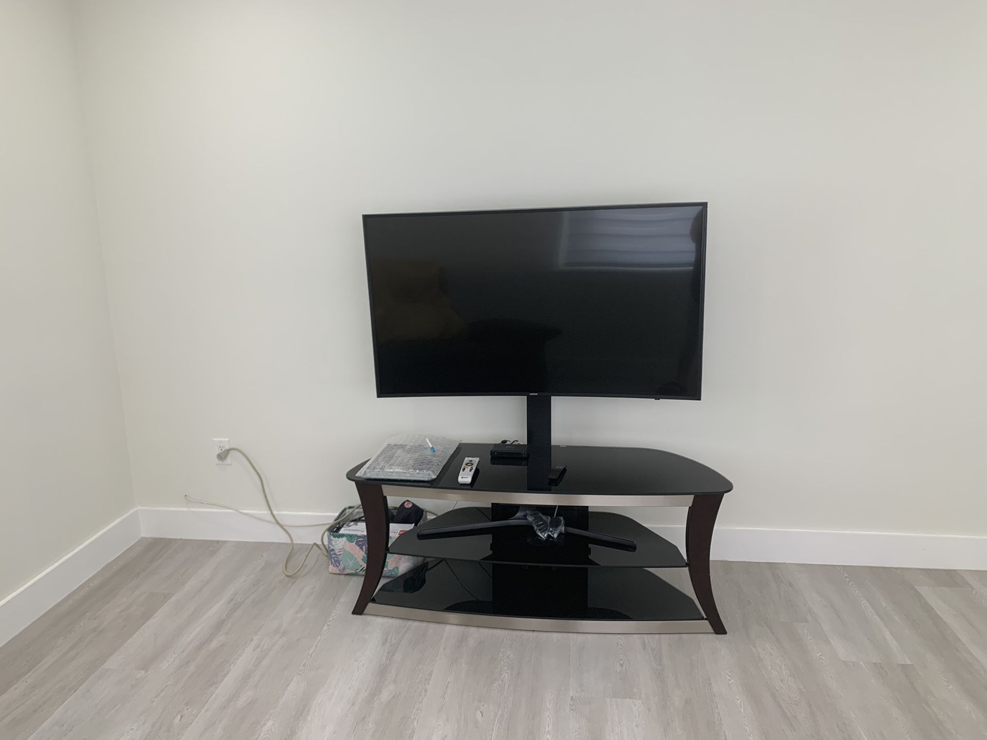 TV STAND w. Glass Shelves