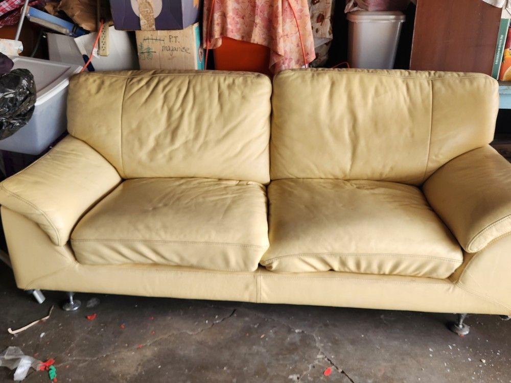 Real Leather Super High Quality Unlike Nowadays