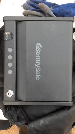 Handgun safe