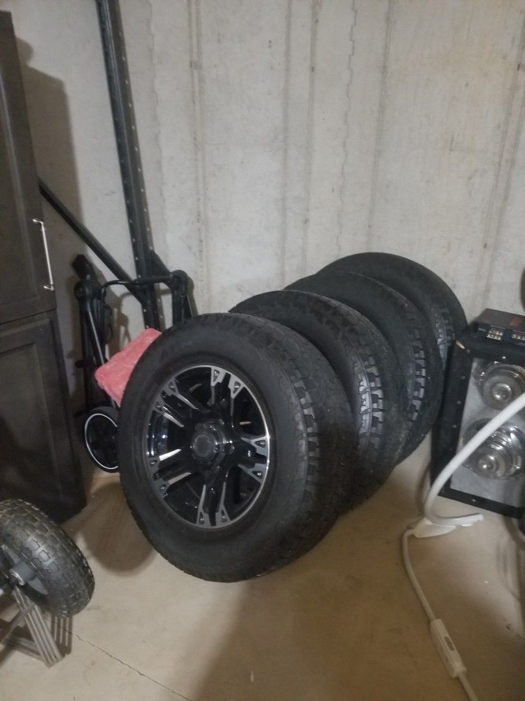 Like New Tires And Rims Hankook Dyna Pro 26570r17 Set 