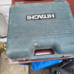Hitachi NT 65ma4 Nailer WORK GREAT