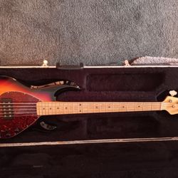 Ernie Ball Music Man StingRay 5H Electric