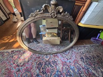 Round Ornate Vintage Gold Wood Framed Mirror