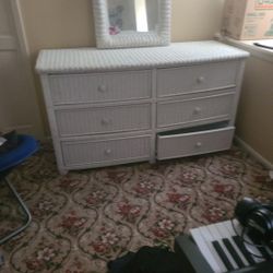 Wicker Dresser/mirror